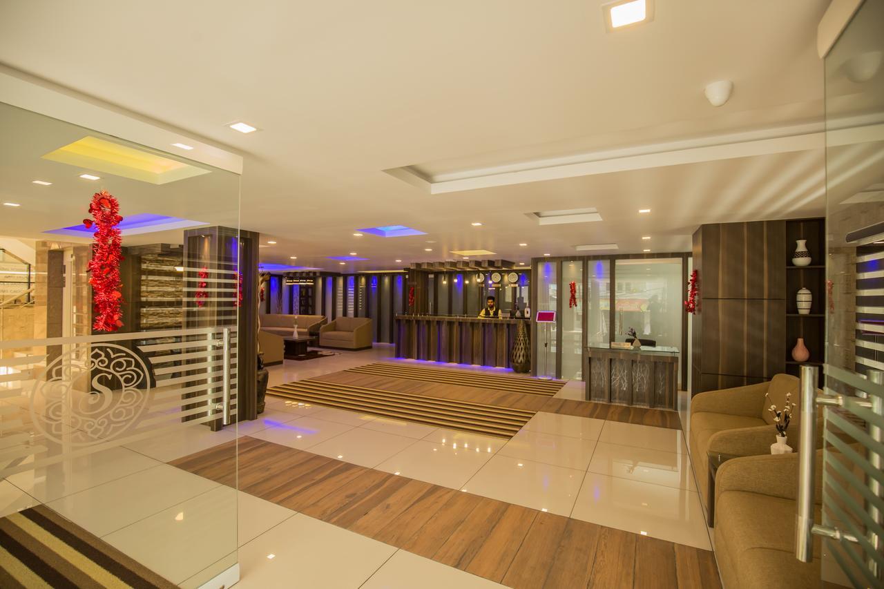 South Gate Residency Hotel Kochi Kültér fotó